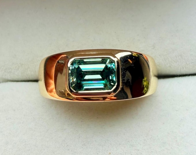 Cyan Moissanite Emerald-cut Signet Ring for men and women