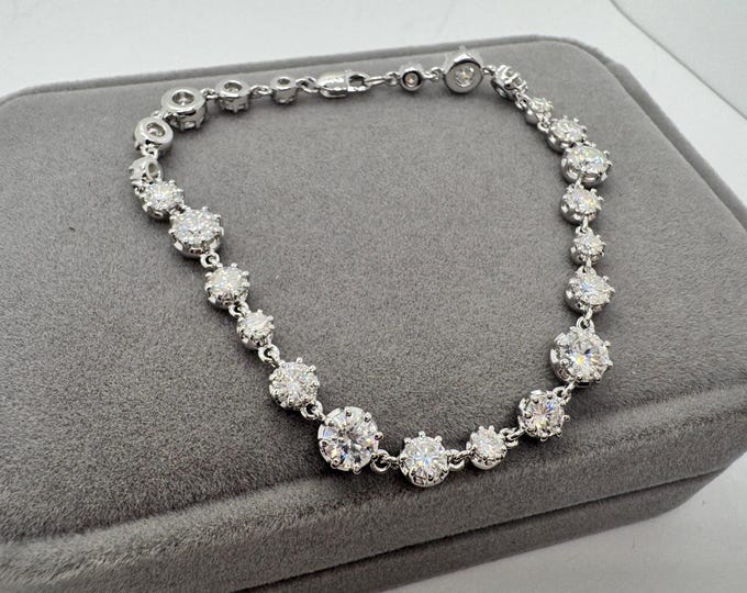 Georgian Moissanite Tennis Bracelet: Certified D VVS1 Sterling Silver