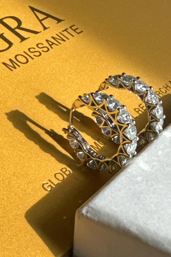 Orecchini A Cerchio In Argento Sterling Con Moissanite – 1,7 Cm, Placcatura Oro 18K, 2 Carati, Regalo Certificato - 2