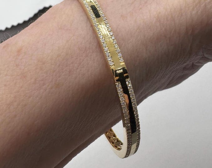 Moissanite Bangle Bracelet Certified 0.9mm d VVS1 GRA Moissanite 925, 10K, 14K, 18K PT950