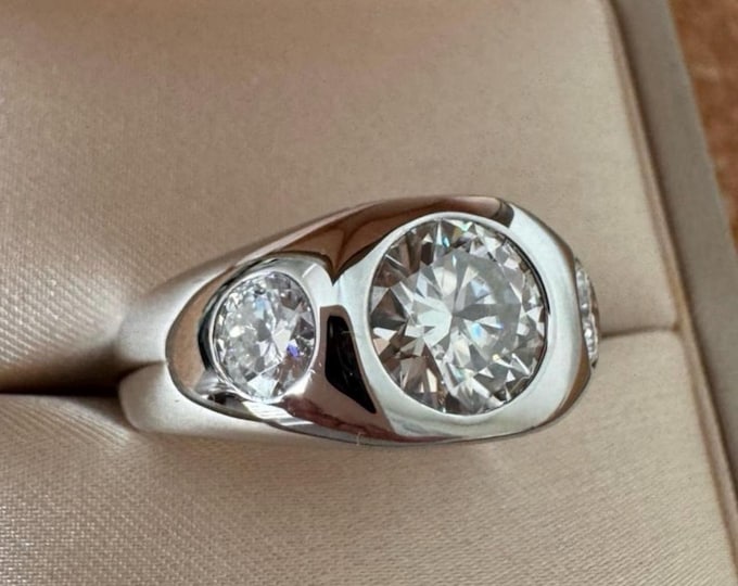 5.0 CTW 3Stone Moissanite Anniversary Ring Bezel set Dome Ring 925/18k