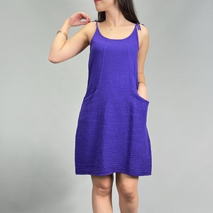 Vestito da donna con spalline sottili in mussola viola 100% cotone - Vestito estivo