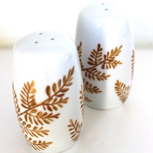 Hand painted salt and pepper shakers, gold ferns, painted fern floral S&P shakers image 6