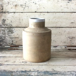 Antique stoneware crock with interior glaze, early 1900s white stoneware 1 gallon jar