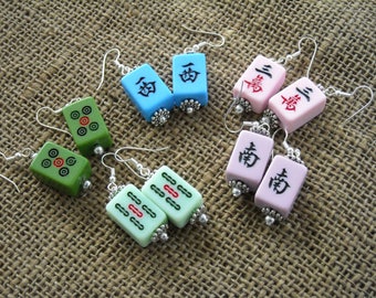 Bunte Mahjong Ohrringe - Mini Mahjong Fliesen - Mahjong Schmuck - Helle Mahjong Ohrringe - Mahjong Geschenk