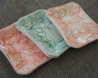 Ring or Key Dish Flower Patterned Handmade Ceramic Soap Bathroom Accessories Various Colours Ring or Key Dish Flower Patterned Handmade Ceramic Soap Bathroom Accessories Various Colours