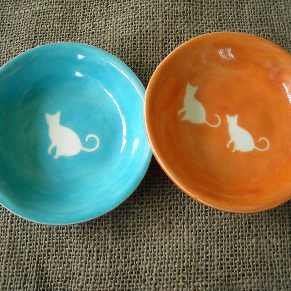 Cat Dish, Handmade Pottery, Cat Lovers Dish, Pet Dish, Pet Bowl