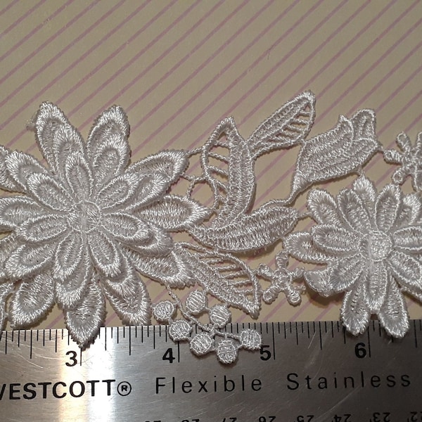 1 pc. 3D Venice Lace Applique/Patch/Motiff - Beautiful  3 layer floral