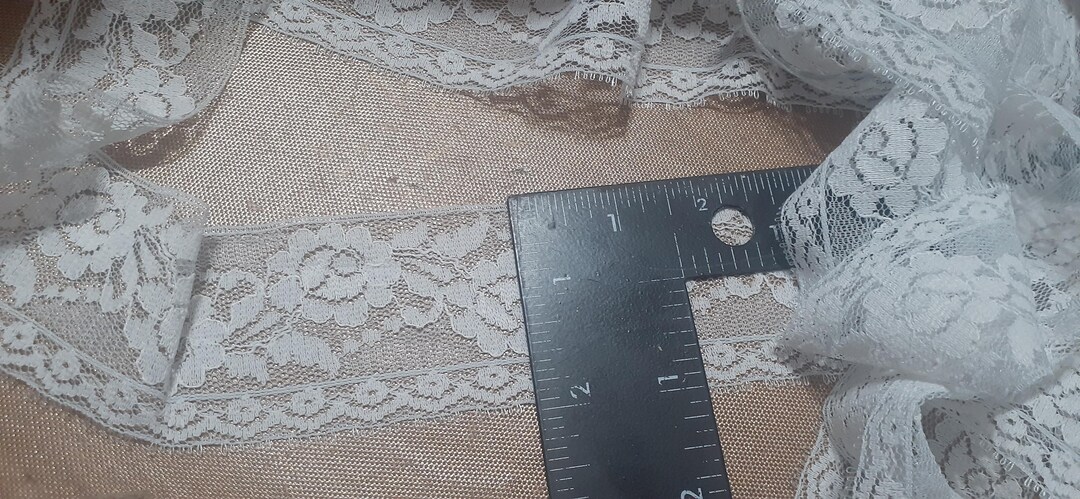 1 Yard - VINTAGE Barley Blue Rose and Leaf Scallop Lace Edging - Etsy