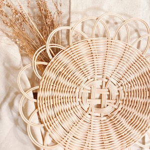 Natürliches handgemachtes Boho Rattan Tischset Handgefertigte elegante nachhaltige rustikale Wanddekoration Esstischdekoration Gemütliche Boho-inspirierte Tische