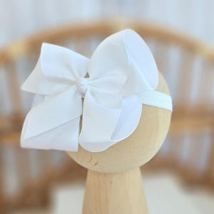 Taufe Bogen Stirnband in Off White, Taufe Stirnband mit Schleife, Schleife Taufe Stirnband, Spitze Baby Widmung Stirnband