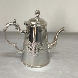 Théière marocaine en cuivre faite main