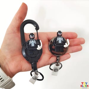 Cute Minifigure Badge Holder with Shaker Badge Reel and Carabiner Keychain – Retractable Nurse & Doctor ID Card Holder Gift