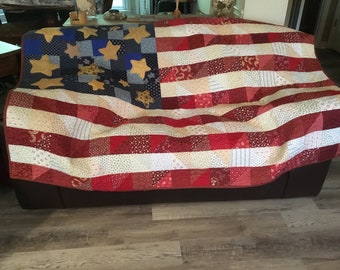 Vintage-Looking American Flag Lap Quilt/Throw/Wall-hanging with 13 Stars