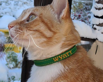 Personalized collier de chat en cuir avec boucle échappée par Ruggit Colliers