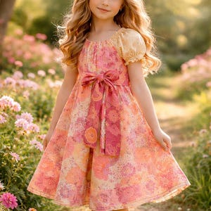 Einfach zu nähendes Bauern Mieder Kleid Schnittmuster Juvie Moon Designs PDF Boutique Bauern Stil Top Kleid SOPHIE Grösse 3Monate bis 12 Jahre