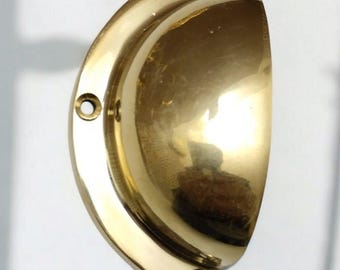 Tiradores de armario de latón antiguo