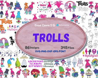 Può includere: Un collage digitale colorato con varie illustrazioni di personaggi Trolls, tra cui un troll rosa con una corona di fiori, un troll blu con un arcobaleno e un troll verde con una chitarra. Il testo "Trolls" è scritto in grandi caratteri grassetto al centro dell'immagine. Il testo "86 Designs" e "345 Files" è incluso anche nell'immagine.