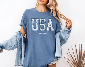 USA Floral Shirt, 4th of July Shirt, Comfort Colors® Patriotic T-shirt, America Tee, Independence Day Shirt, Fourth of July Tee, 1776 shirt