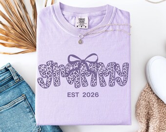 Custom Monochrome Grammy Est Shirt, Personalized Grammy Bow Tee, Trendy New Grandma Tshirt, Pregnancy Reveal Shirt, Mothers Day Gift