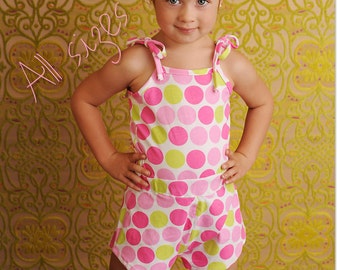 Roller Skate Romper PDF Pattern, fitted waist, Baby, Toddler Girl newborn to 2T