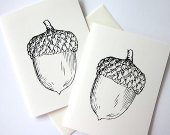 Juego de tarjetas de notas de bellota de 10 en blanco o marfil con sobres a juego