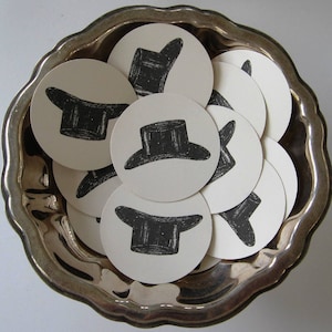Top Hat Tags Round Paper Gift Tags Set of 10