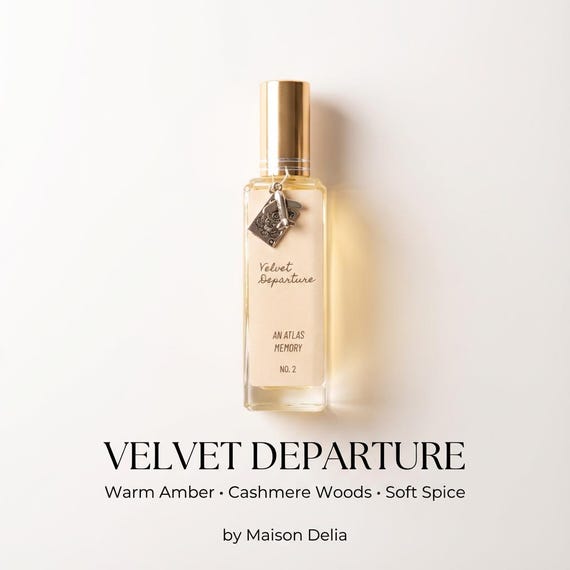 Velvet Departure Perfume  Warm Amber Woods  Bergamot  Blackcurrant  Cardamom  Vanilla  Cashmere Wood  Luxury Fragrance by Maison Delia