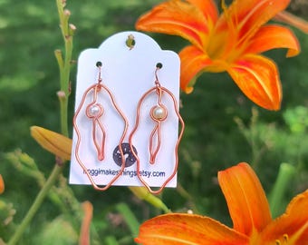 Copper abstract feminine pearl earrings