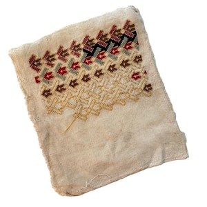 Antique Sampler Unfinished Linen English 8 x 9 Cross Stitch Stitchery