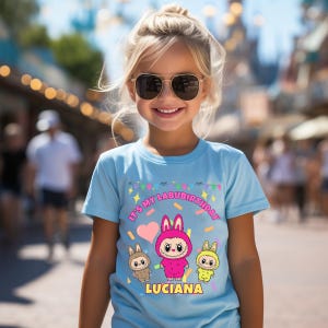 Kundenspezifisches Labubu Geburtstags-T-Shirt für Mädchen, addieren Namen personalisiertes Labubu-Thema-T-Stück, Kinderparty-Outfit, lustige Geschenkidee, kundenspezifisches Namenshemd