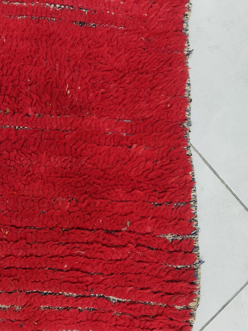 Handgjord röd marockansk löparmatta: Vintage boho hallmatta bild 7