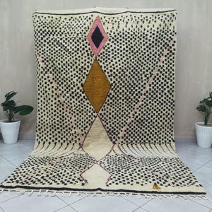 Moroccan Handmade rug, Black and White Rug, Dotted Beni Ourain Rug, Hand woven rug, Berber Moroccan Rug,Berber rug dots, Moroccan dots rug