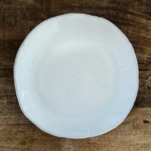 Piatti da portata in ceramica bianca - Bianco sporco - bianco su rosso&quot; Stoviglie in ceramica fatte a mano - Stoviglie - Regalo di nozze