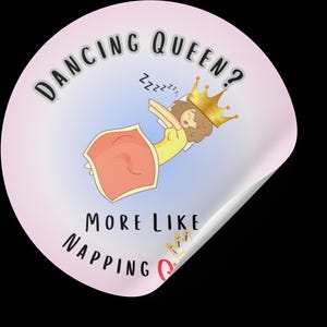 Sticker Napping Queen: grappig op ABBA geïnspireerd cadeau