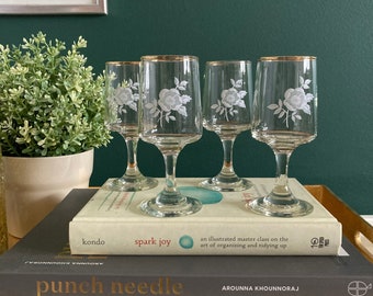 Vintage Etched Flower Stemmed Port Glasses with Gold Rim - 4 Pcs