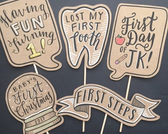 Firsts Milestones Photo Prop Set - 5 Pieces - POSECARDS™