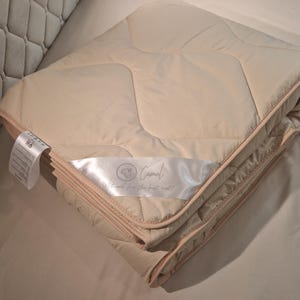 Luxurious camel wool blanket, 100% natural and organic, soft and breathable, hypoallergenic, ideal for winter or year-round use, perfect as a bedspread, sofa throw, or housewarming gift, sustainable and eco-friendly, OEKO-TEX certified, Best gift