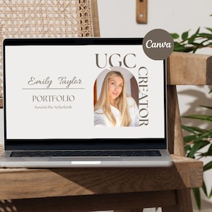 Puede incluir: Una pantalla de computadora portátil que muestra un sitio web de cartera con el texto "Emily Taylor Portfolio Based in the Netherlands" y una foto de una mujer con una bata blanca con el texto "UGC Creator" en un círculo marrón.