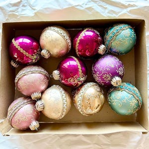 Vintage Pastel Krebs Glass Ornament Pastel Glitter Christmas Tree Decoration, Retro Holiday Styling Xmass Tree Decor Nostalgic Holiday Decor