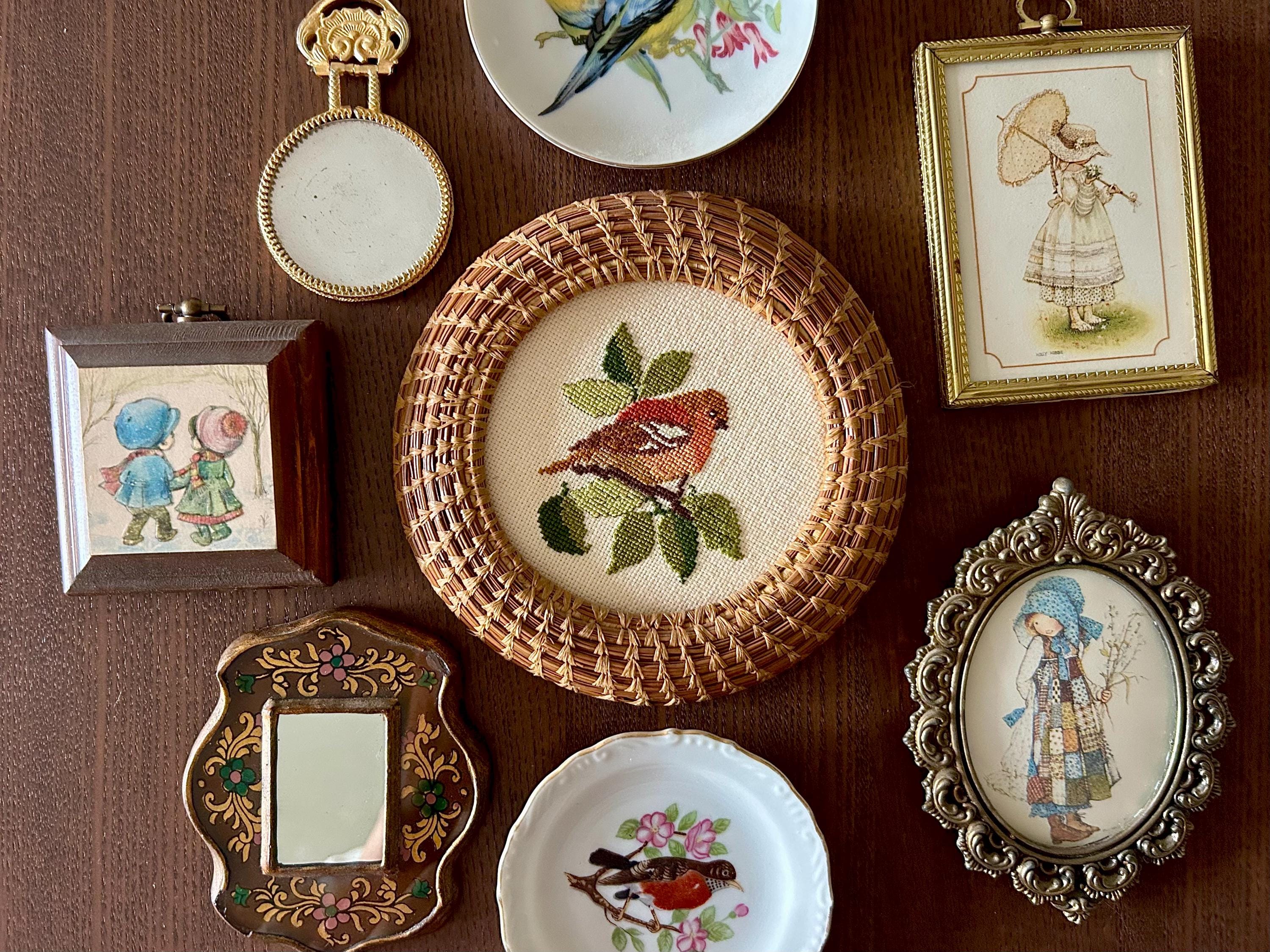 Wall Decor Art Wall Plate Needlepoint Wall Art Vintage Pirint Wall Hanging Art Decorative Wall Mirror Mini Gallery Wall Living Room Entryway