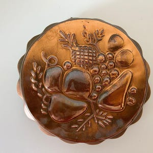 Copper Fruit Mold, Vintage Wall Hanging Kitchen Decor, Rustic Metal Mold, Aged Copper Bakeware, Kitchen Wall Decor, Collectable Cooper
