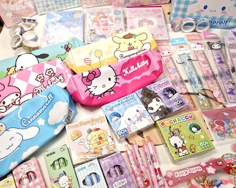 Zestaw upominkowy Sanrio Stationery (zawiera zestaw listów, notatnik, naklejki, linijkę, brelok, piórnik, mini zestaw notatek, pudełko do przechowywania i taśmy washi)