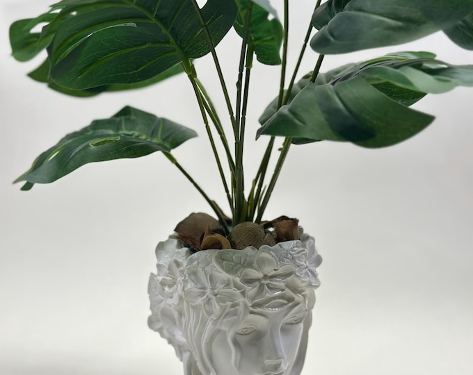 Decorative cement planter in the shape of a female bust | Handmade artistic planter | Modern natural decoration