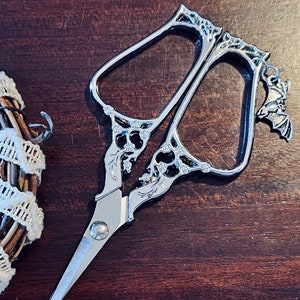 Elegant Embroidery Scissors with Spooky Charm: Bat, Zombie, or Pumpkin