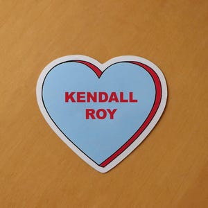 Kendall Roy Candy Heart vinylsticker blauw/roze Jeremy Strong Succession