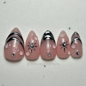 silver chrome french and stars nails - 3d silver chrome nails - luxury press on nails - gel x nails - hand painted press on nails