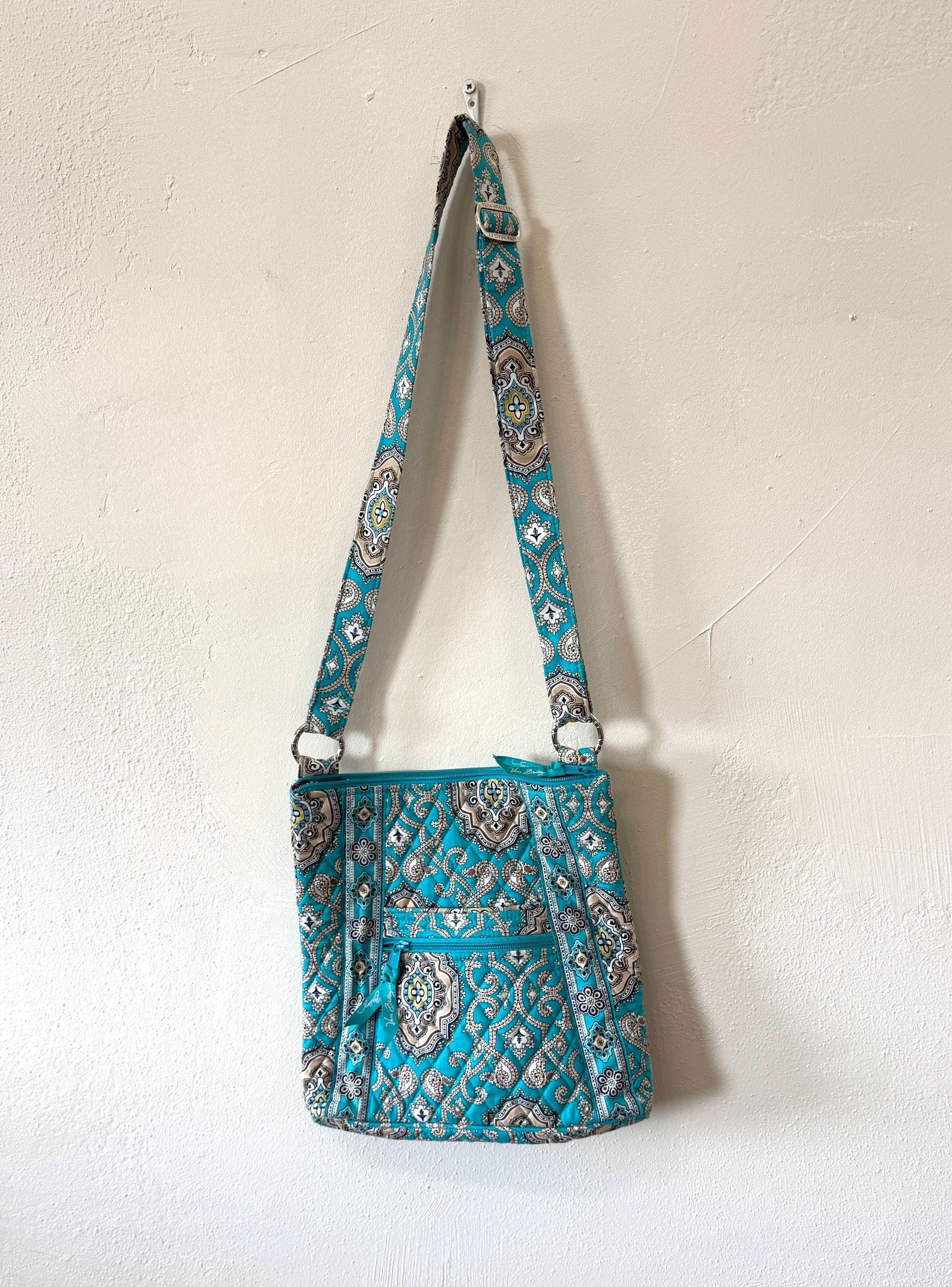 Vintage Y2K Quilted Vera Bradley Blue Paisley Crossbody Purse - Main Image