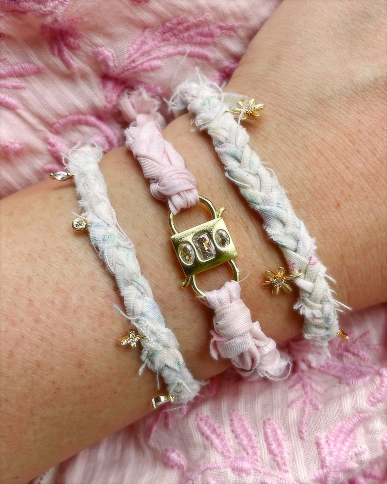 Coquette beachy boho friendship charm bracelet Pink with lock *mid