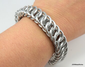 Pulsera grande y gruesa de malla metálica de aluminio plateado, pulsera artesanal especial de media cadena persa para hombres o mujeres.